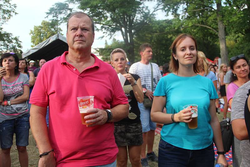 Patnáctý ročník letního hudebního festivalu Šternberský kopec.