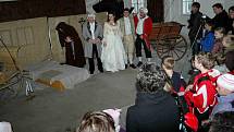 Svatba upírů na zámku v Náměšti na Hané