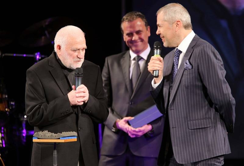 Cena hejtmana Olomouckého kraje za výjimečný počin v oblasti kultury  -  Karel Novák (fotograf)  - předávali hejtman Jiří Rozbořil  a primátor Prostějova Miroslav Pišťák