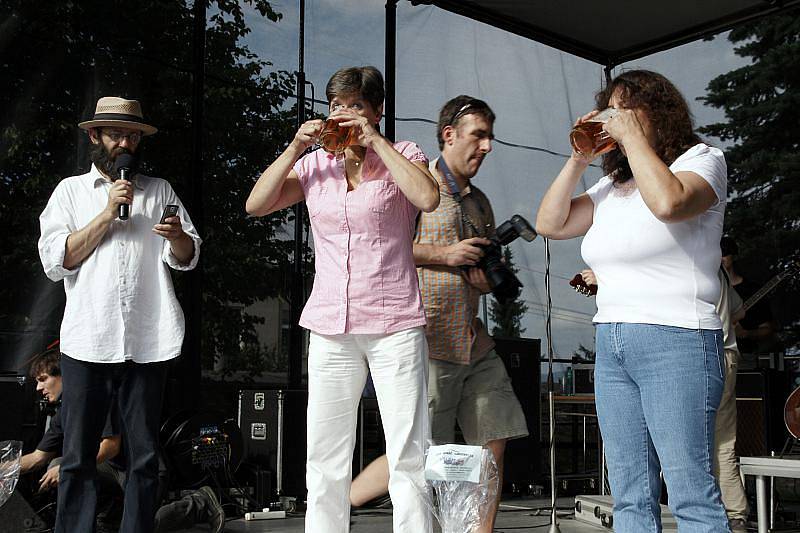 V zámecké zahradě zavoněl guláš a pivo