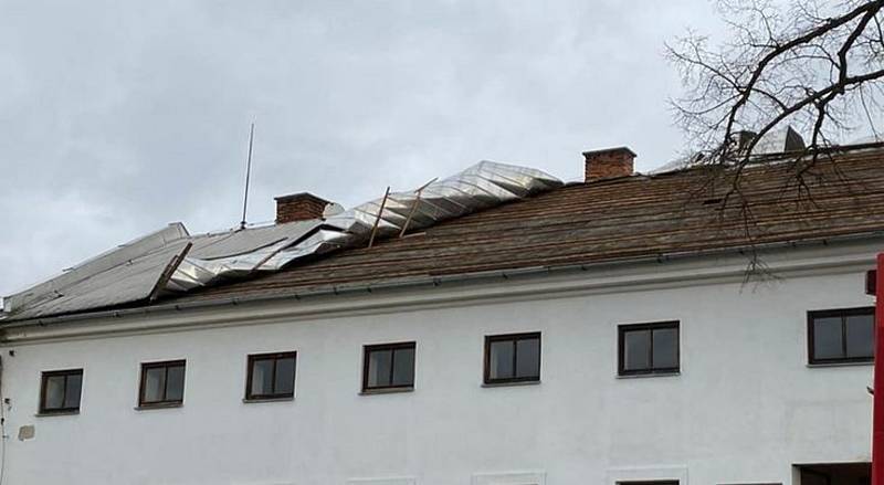 Zásahy hasičů na území Olomouckého kraje kvůli silnému vichru. 30.1. 2022