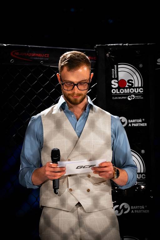 Galavečer MMA, K-1 a boxu v Olomouci, neděle 9. října 2022.