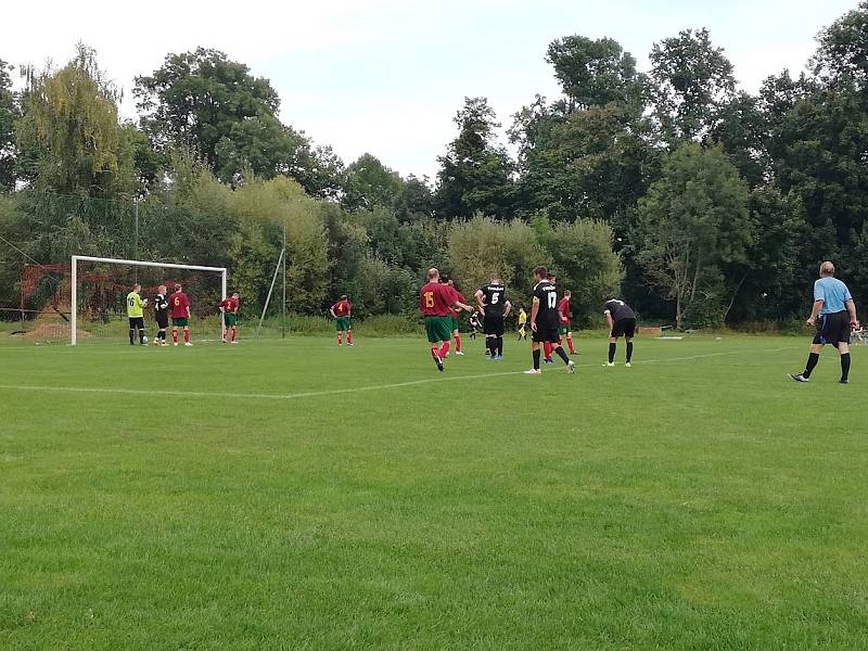 Fotbalisté Tovačova porazili Vrchoslavice 5:2.