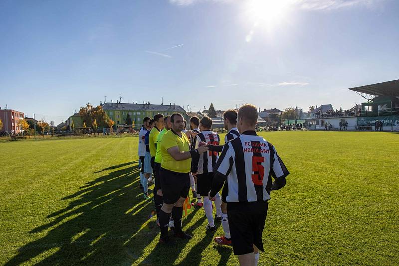 Hodolany (v pruhovaném) porazily Šumvald 4:1