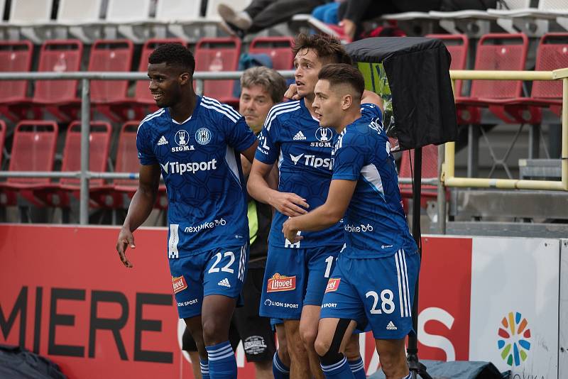 SK Sigma Olomouc - FC Slovan Liberec, Florent Poulolo, Jiří Spáčil, radost