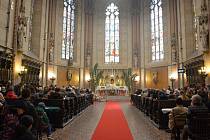 Velikonoční bohoslužba v katedrále sv. Václava v Olomouci, 17. dubna 2022