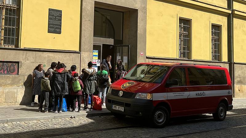 Do centra pomoci Ukrajině (KACPU) v Olomouci v posledních dnech přicházejí skupiny romských uprchlíků, z nichž řada má ukrajinský i maďarský pas, 10. května 2022