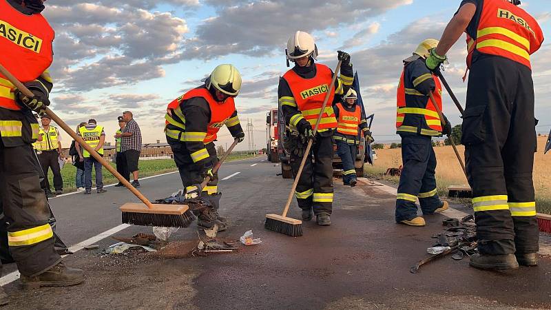 Následky tragické bouračky u Dubu nad Moravou 11. července 2019