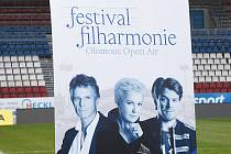 Tisková konference k open-air koncertu "Festival filharmonie" v Olomouci na Andrově stadionu