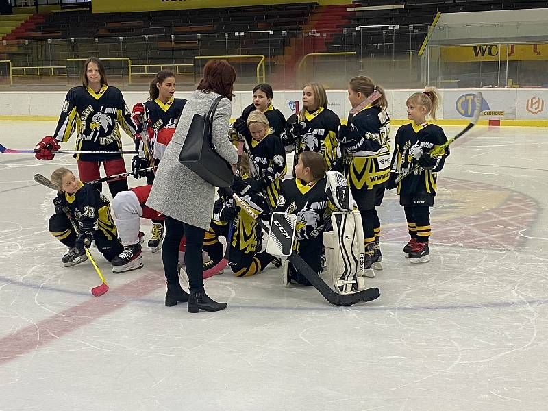 Česká hokejová reprezentantka Vendula Přibylová v Uničově