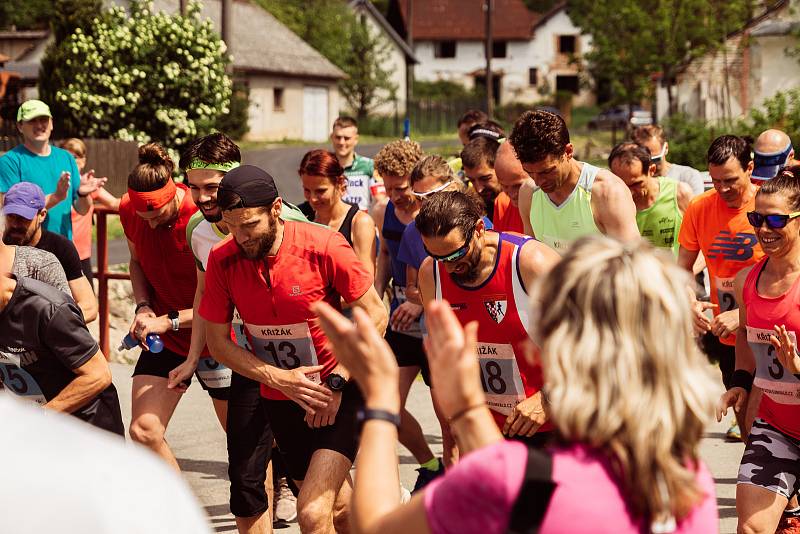 Křižák - Běh na Křížový vrch či půlmaraton. Foto se souhlasem organizátora