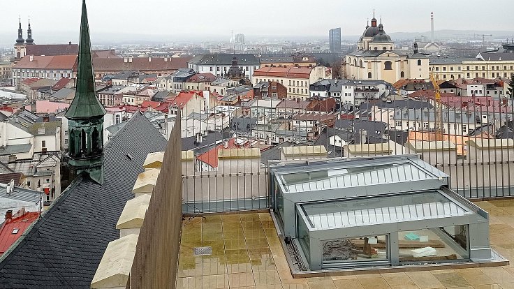 Nová vyhlídka na jižní věži chrámu sv. Mořice v Olomouci. Leden 2021