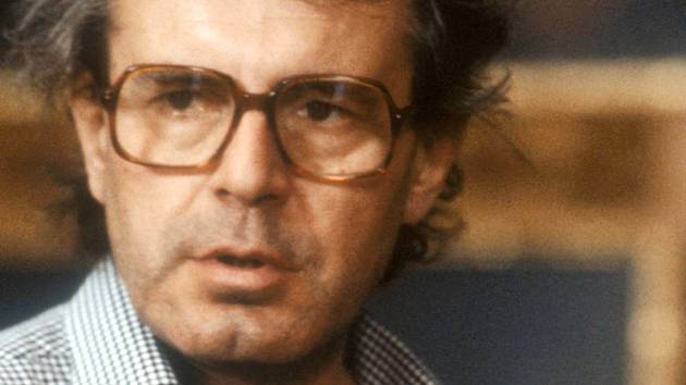 Režisér Miloš Forman při natáčení filmu Amadeus v roce 1983