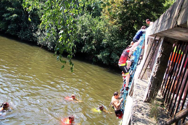 Extrémní překážkový závod Runex Race na Poděbradech u Olomouce