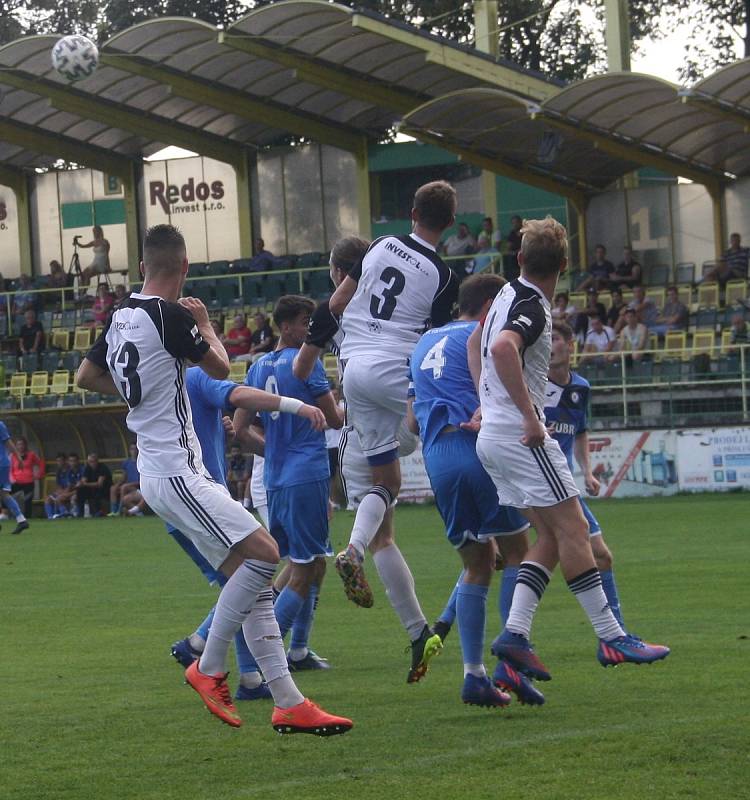 Fotografie ze zápasu 4. kola divize E mezi celky HFK Olomouc a Přerov