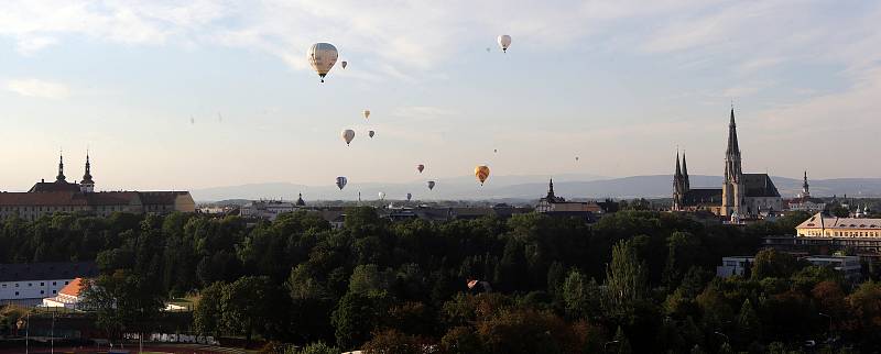 Balóny nad Olomoucí.