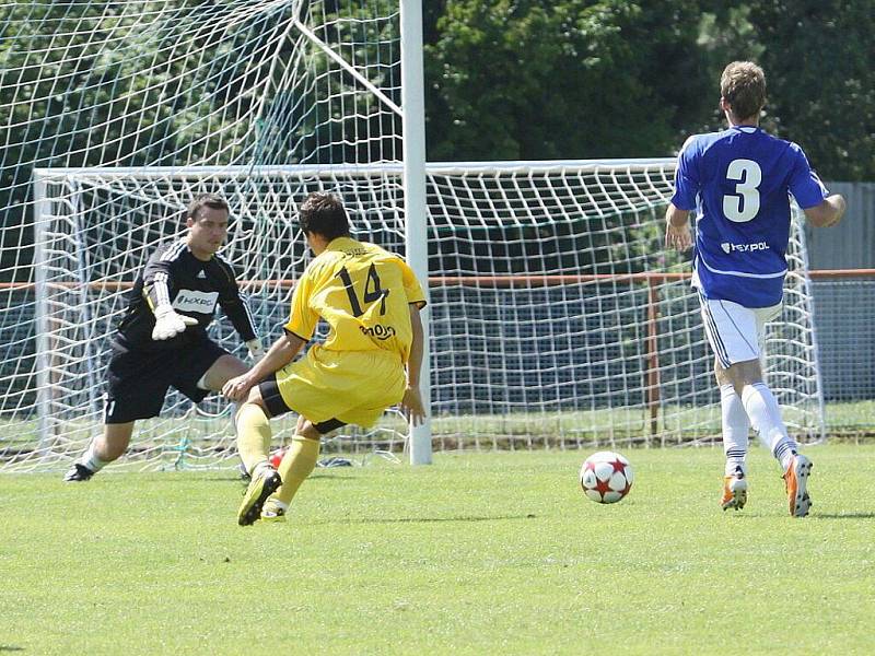 Uničov (v modrém) vs. Znojmo