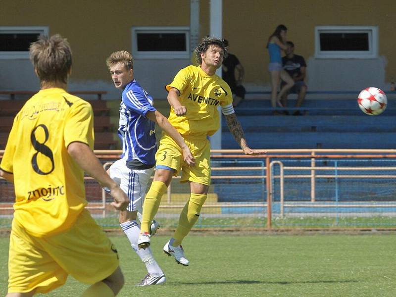 Uničov (v modrém) vs. Znojmo