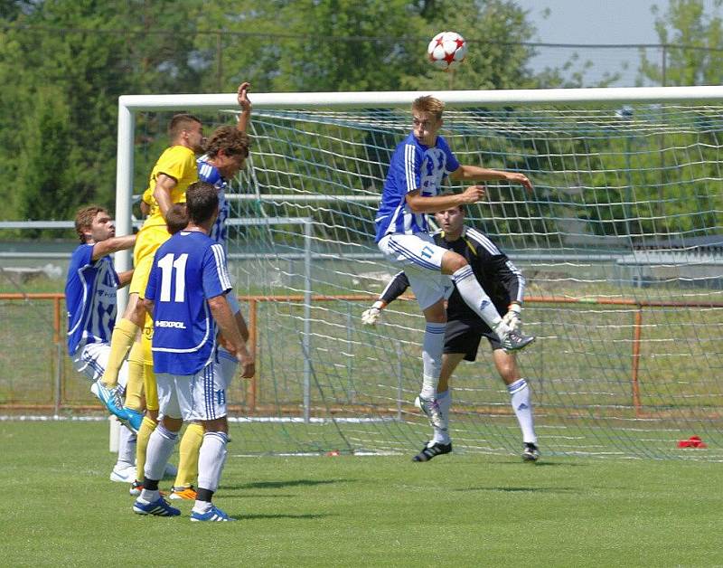 Uničov (v modrém) vs. Znojmo