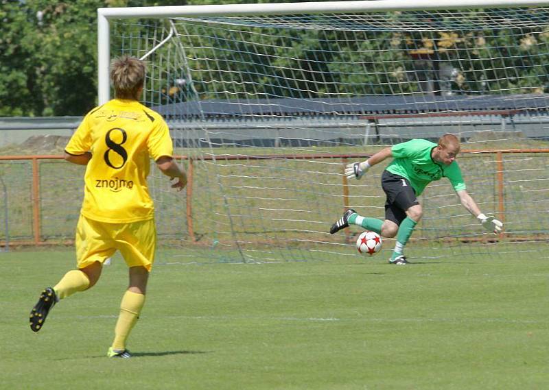 Uničov (v modrém) vs. Znojmo