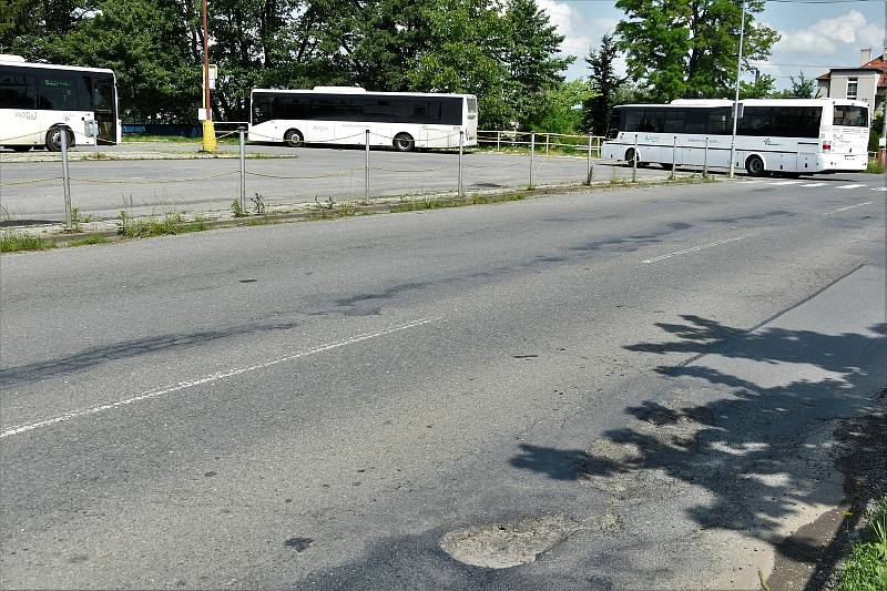 Průtah Litovlí kolem autobusového nádraží, 12. 6. 2020