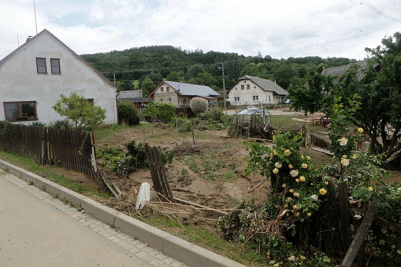 Šumvald. Druhý den po bleskové povodni, 9. června 2020