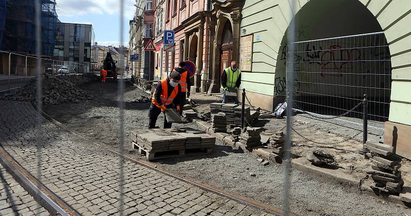 Začala oprava ulice 8. května v centru Olomouce. 14. dubna 2020