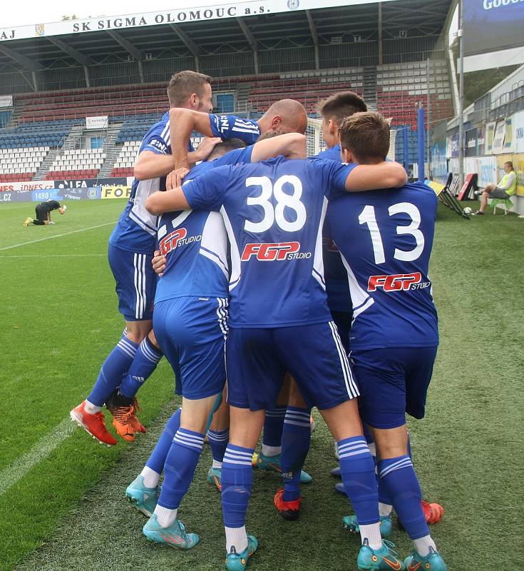 Fotografie ze zápasu 5. kola FNL mezi celky SK Sigma Olomouc B a MFK Karviná