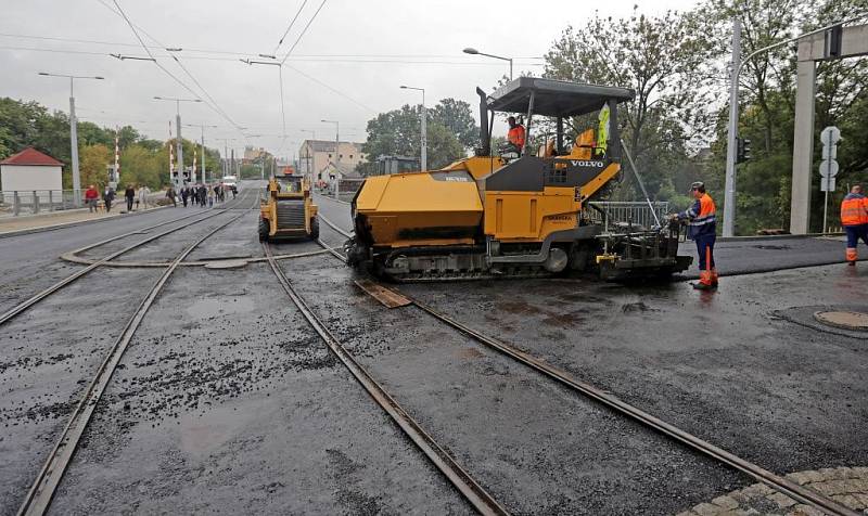 Nová tramvajová trať mezi Šantovkou a Velkomoravskou ulicí