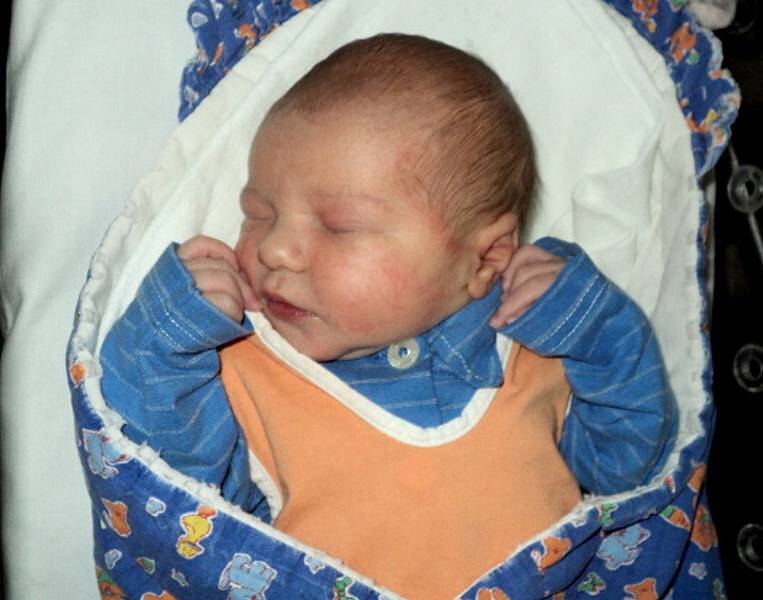 Matyáš Mihál, Břidličná, narozen 20. března, míra 51 cm, váha 3560 g