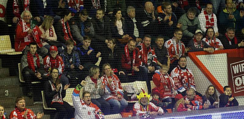 Fanoušci v plné "plechárně". Třetí čtvrtfinále Olomouc - Plzeň