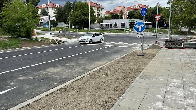 Křižovatka třídy Míru a Neředínské ulice v Olomouci, 20. srpna 2021