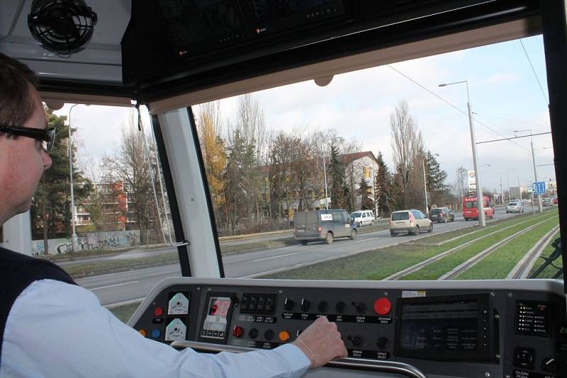 Slavnostní zahájení provozu na nové tramvajové trati mezi Šantovkou a Trnkovou ulicí v Olomouci