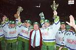 Oslavy extraligového titulu v olomoucké plecharéně 11. dubna 1994