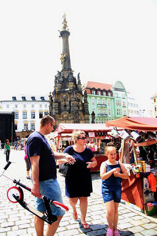 Svátky města Olomouce - sobotní jarmark na Horním náměstí