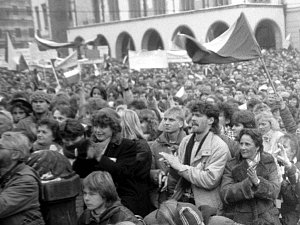 Sametová revoluce v Olomouci