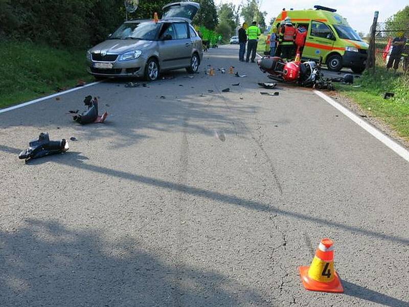 Srážka motorky s fabií u Horního Štěpánova