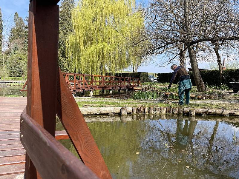 Arboretum Bílá Lhota, nejkrásnější zahrada Olomouckého kraje, otevřena od 1. května denně, kromě pondělí, 30. dubna 2021