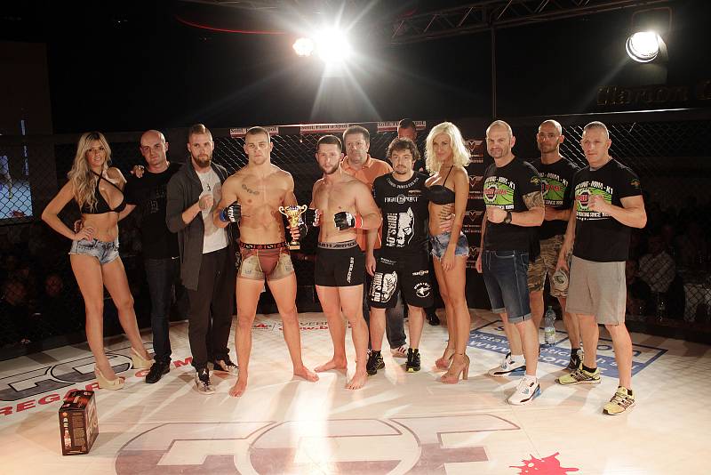 Olomoucký galavečer bojových sportů GCF 40: Cage Fight Olomouc 5