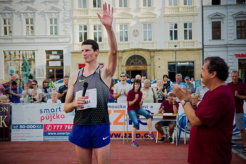 Jaroslav Bába. 13. ročník Hanácké laťky na Horním náměstí v Olomouci