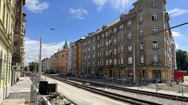 V Masarykově ulici v Olomouci bude od pondělí 16. května platit zákaz zastavení. Povolení parkování už obnoveno nebude, 15. května 2022.