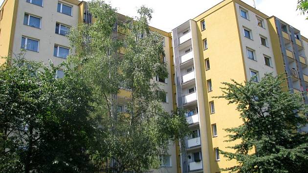 Olomoucká radnice prodává dva paneláky na Černé cestě za šedesát milionů korun