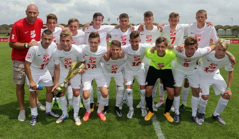 Turnaj Coca-Cola Cup v Olomouci - ZŠ Heyrovského v bílém