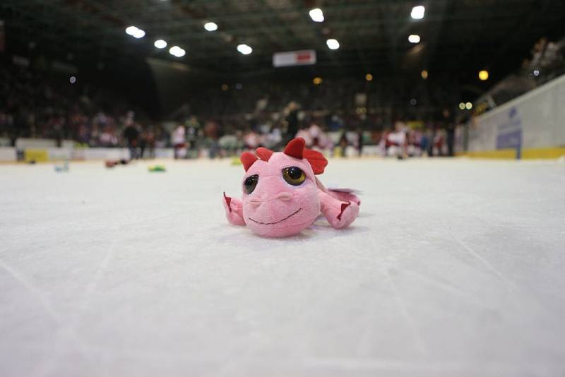 Extraligové oslavy na zimním stadionu v Olomouci