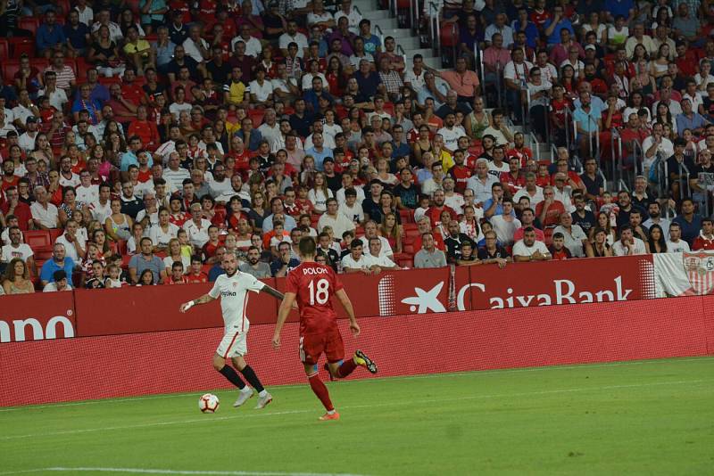 Sevilla FC - Sigma Olomouc (v červeném)