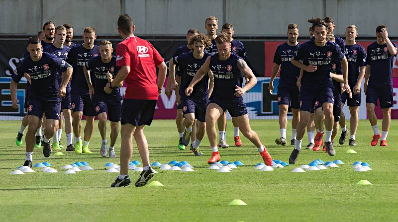 Trénink české fotbalové reprezentace na Andrově stadionu před zápasem s Černou Horou