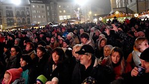 Česko zpívá koledy na Horním náměstí v Olomouci, 13.12.2023