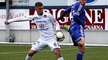 Olomoucká Sigma (v modrém) v generálce na jarní část ligy porazila Slovácko 1:0