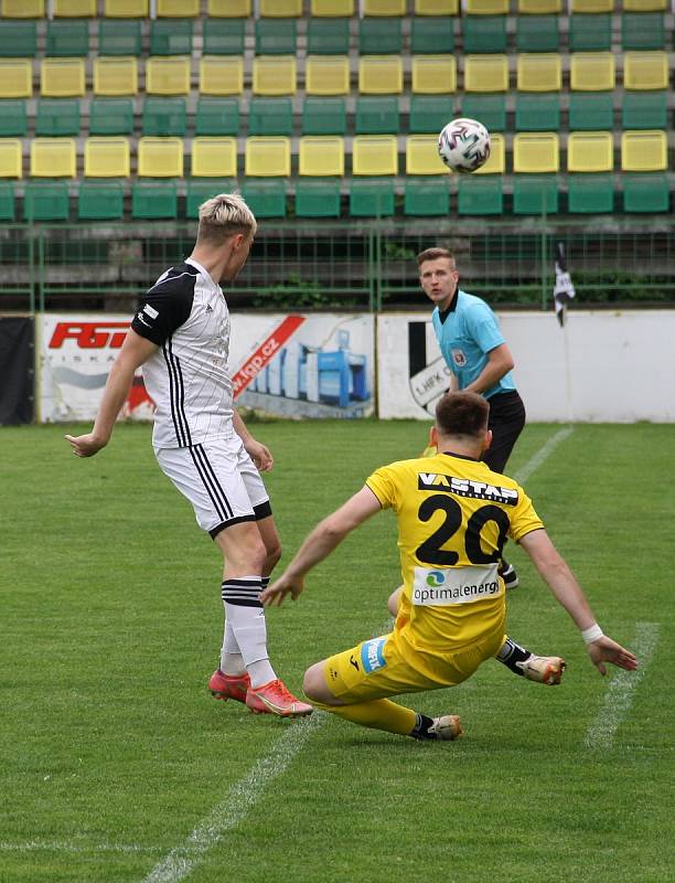 Fotografie ze zápasu mezi celky 1. HFK Olomouc a FC Strání