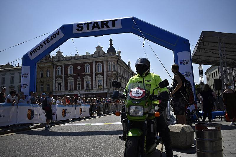 Světový pohár v cyklistice zavítal do Prostějova. Startovalo se přímo před radnicí. 7.8. 2020